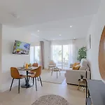 Apartment Couples Escape At Alcazaba Lagoon, Free Access, Pool, Gym, Pets Ok