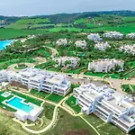 Couples Escape At Alcazaba Lagoon, Free Access, Pool, Gym, Pets Ok Apartment Estepona